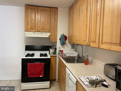 Radnor House unit 114, Bryn Mawr, PA 19010 - photo 5