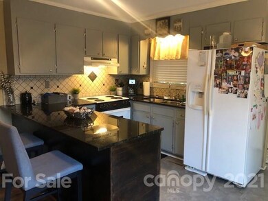 2014 Townview Dr, Kannapolis, NC 28081 - photo 5