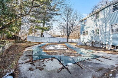 182 Trull Ln E, Lowell, MA 01852 - photo 3