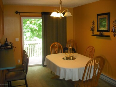 105 Railroad Ave, Nanticoke, PA 18634 - photo 7