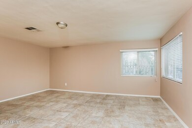 2021 N 17th Place, Phoenix, AZ 85006 - photo 5