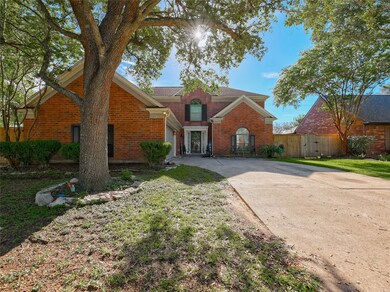 4001 Ashwood Dr, Pearland, TX 77584 - photo 2