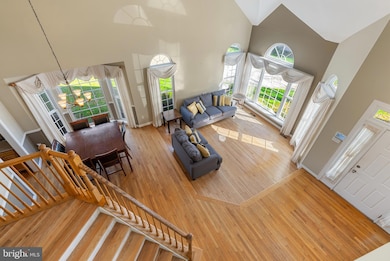 8617 Sassafras Ct, Columbia, MD 21046 - photo 4