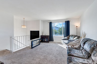 1490 Twin Oaks Dr, West Jordan, UT 84088 - photo 3