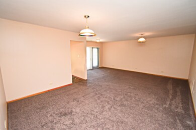 18315 Burnham Ave unit 301, Lansing, IL 60438 - photo 6