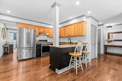 Breakfast Bar for additional seating