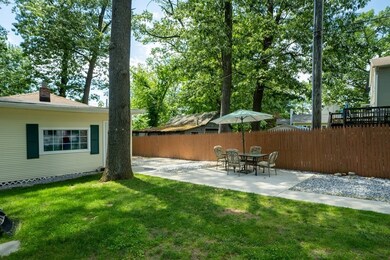 33 Glenmore St, Springfield, MA 01129 - photo 2