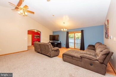 5882 Mineral Hill Rd, Sykesville, MD 21784 - photo 3