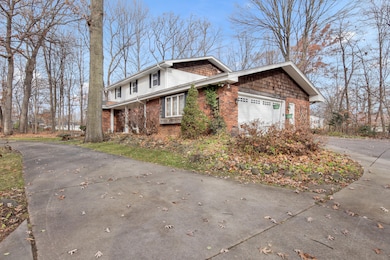 2550 Harmony Cir, Brookfield, WI 53045 - photo 4