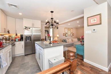 119 Sheridan Ave, Williston Park, NY 11596 - photo 6