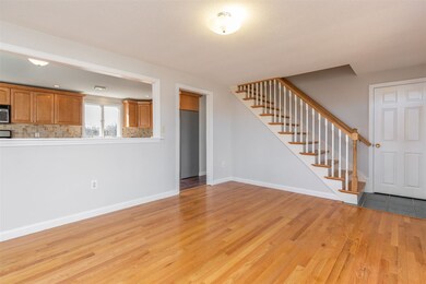65 Ocean Rd, Portsmouth, NH 03801 - photo 5