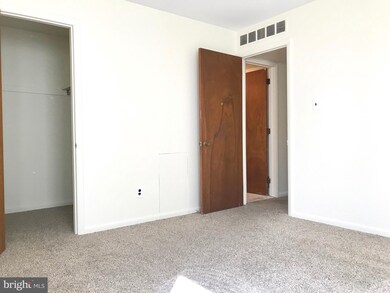 7722 Queen St unit A, Glenside, PA 19038 - photo 6