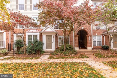 46942 Courtyard Square, Sterling, VA 20164 - photo 3