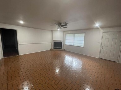 3301 3301 Brookside Dr, Tyler, TX 75701 - photo 4