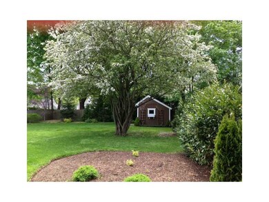 Yard/Garden. view of shed