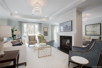 Ritz-Carlton Residences unit 3211, North Hills, NY 11040 - photo 3