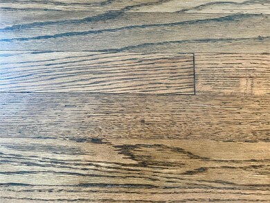 314 E 14th St N, Newton, IA 50208 - photo 5