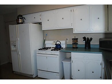 4840 Bromsgrove Ct, Columbus, OH 43232 - photo 4