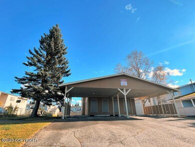 Karluk Carport