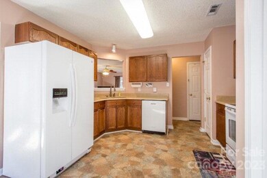 4597 Hampton Chase Dr SW, Concord, NC 28027 - photo 5