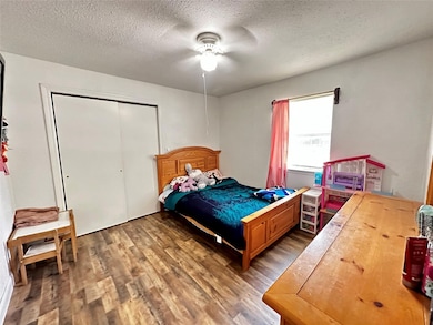 1430 Gribble St, Gainesville, TX 76240 - photo 7