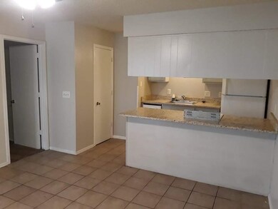 203 S Baggett St unit 8, Prairie Grove, AR 72753 - photo 2