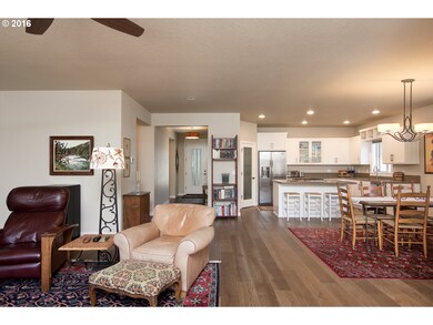 unlisted-address, Eugene, OR 97401 - photo 5