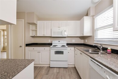 2839 Hope St, Sarasota, FL 34231 - photo 5