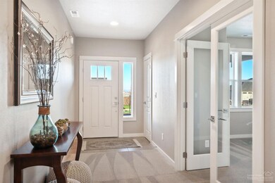 4226 SW 34th St, Redmond, OR 97756 - photo 3