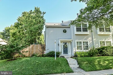 14012 Grumble Jones Ct unit B, Centreville, VA 20121 - photo 2