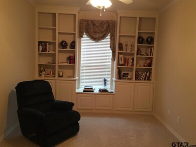 1911 1911 Hollyglen Dr, Tyler, TX 75703 - photo 6