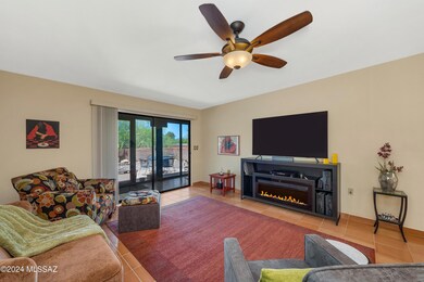 1952 W Misty Hollow Ln Tucson AZ 85704 (