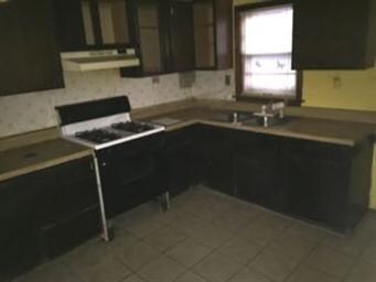 2316 Hebron Ave, Zion, IL 60099 - photo 4