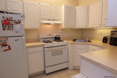 342 State St, Albany, NY 12210 - photo 6