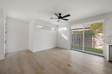1511 Oak Heights Dr unit 2, Austin, TX 78741 - photo 4