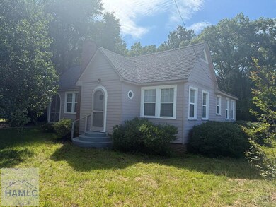 147 S Elm St, Jesup, GA 31546 - photo 2