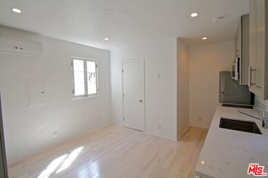 838 Hilldale Ave unit 1/4, West Hollywood, CA 90069 - photo 4