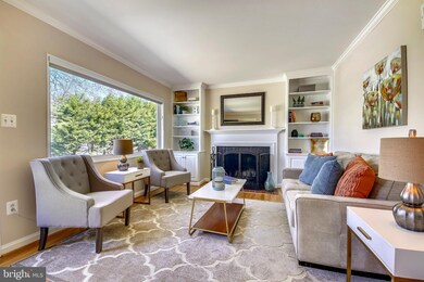 10602 Lexington Ct, Kensington, MD 20895 - photo 2