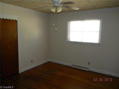 200 W Bailey St, Asheboro, NC 27203 - photo 5