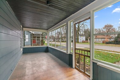 304 S Prairie St, Batavia, IL 60510 - photo 4