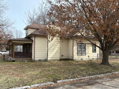 2330 Clark Ave, Parsons, KS 67357 - photo 4
