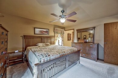 858 Sheldon Ave, Aurora, IL 60506 - photo 7