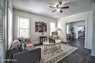 20220727223247900937000000-o