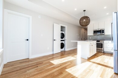 871 Cambridge St unit 2, Cambridge, MA 02141 - photo 7