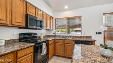 2560 N Lindsay Ln Unit 15 - 08