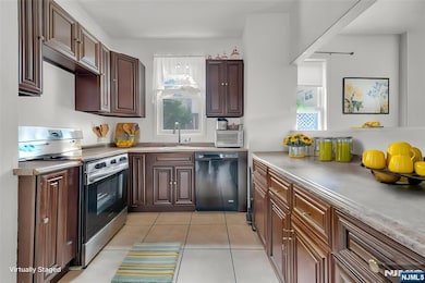 709 10th St, Union City, NJ 07087 - photo 2