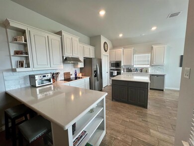 1437 Glade Meadows Dr, Joshua, TX 76058 - photo 4