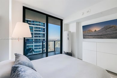 SLS Brickell Residences unit 3709, Miami, FL 33130 - photo 6