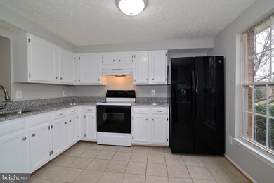 1485 Autumn Ridge Cir, Reston, VA 20194 - photo 6