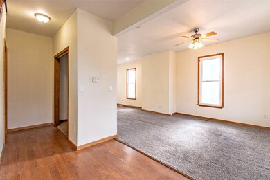 901 Ellis Blvd NW, Cedar Rapids, IA 52405 - photo 5